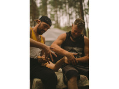 Проститутки Киев Клуб ArtofJoy. Качественный и яркий массаж в 4 руки женщине или в паре